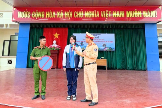 Tăng cường kỹ năng an toàn giao thông và phòng chống bạo lực học đường