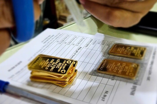 Giá vàng hôm nay 30/10: Điều chỉnh giảm sâu