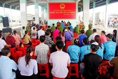 Hai thuyền trưởng vi phạm IUU lĩnh án