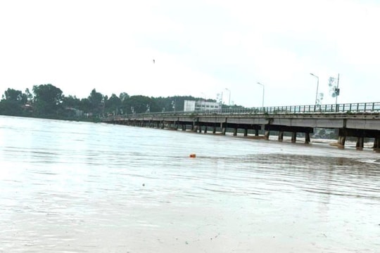 Quảng Ngãi: Cho phép phương tiện lưu thông trở lại trên cầu Trà Khúc 1