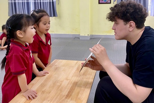 Xây dựng thế hệ công dân toàn cầu: Tiếng Anh là ngôn ngữ thứ hai trong trường học Việt Nam