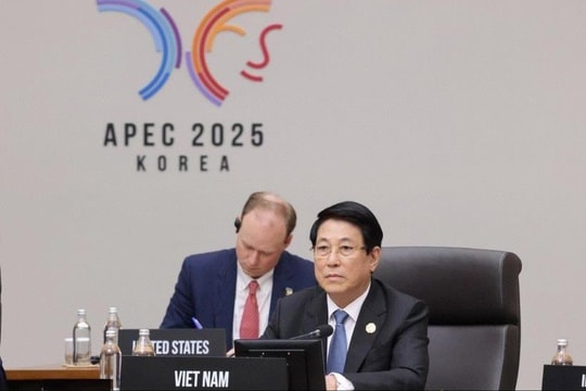 Chủ tịch nước Lương Cường gặp Tổng Bí thư, Chủ tịch nước Trung Quốc Tập Cận Bình