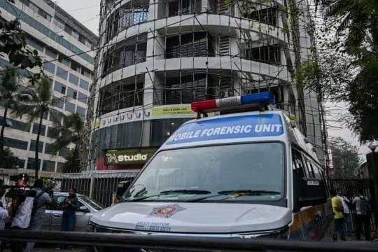 Kẻ bắt cóc 17 trẻ em  tử vong sau khi đấu súng với cảnh sát