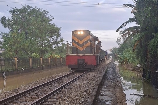 Khôi phục và thông tuyến đường sắt Bắc – Nam qua địa bàn TP. Huế
