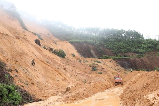 Đà Nẵng cảnh báo lũ quét, sạt lở đất do mưa lớn