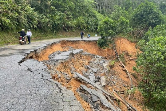 Công bố tình huống khẩn cấp về thiên tai để khắc phục hư hỏng hạ tầng giao thông