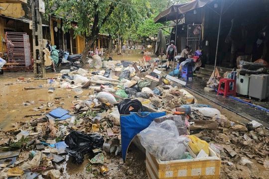 Triển khai đồng bộ biện pháp phòng, chống dịch bệnh sau mưa lũ