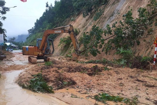 Đà Nẵng chi 200 tỷ đồng từ ngân sách để giúp dân vượt qua hậu quả mưa lũ