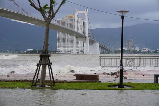 Đà Nẵng cảnh báo mưa lớn, gió giật mạnh từ ngày 3/11