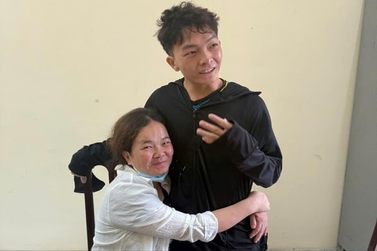 Người phụ nữ tìm lại được gia đình sau 10 năm thất lạc