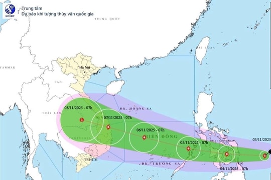 Bão KALMAEGI giật cấp 17 chuẩn bị vào Biển Đông