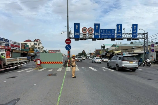 Cầu vượt Ngã Tư Đình thi công, CSGT TP.HCM hướng dẫn lộ trình mới