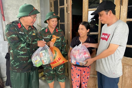 Lữ đoàn 574, Quân khu 5 giúp người dân Quế Phước khắc phục hậu quả mưa lũ