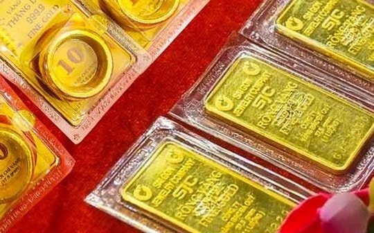 Giá vàng hôm nay 4/11: Giảm gần 1 triệu đồng/lượng