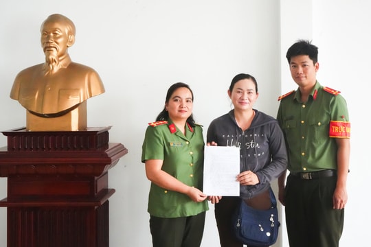 Hỗ trợ người dân nhận lại 65 triệu đồng chuyển nhầm