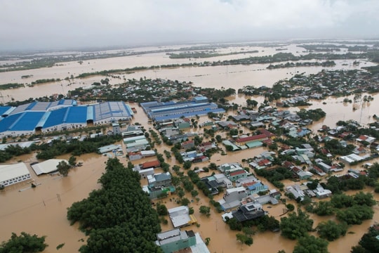 Doanh nghiệp chi hơn 15 tỷ đồng giúp công nhân sau lũ