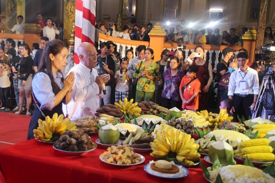 Đặc sắc Lễ cúng Trăng của đồng bào dân tộc Khmer