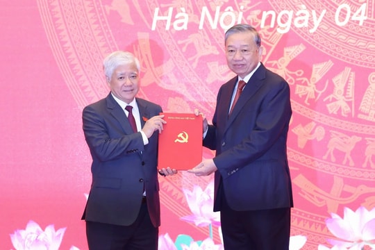 Ông Đỗ Văn Chiến làm Phó Bí thư Thường trực Đảng ủy Quốc hội