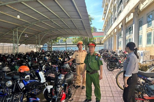 TP.HCM siết quản lý bãi giữ xe quanh trường học