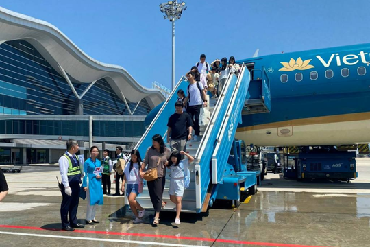 Chủ động ứng phó bão số 13, bảo đảm an toàn tuyệt đối cho hoạt động bay