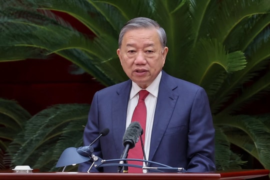 Tổng Bí thư: Chọn người xứng đáng nhất trong những người xứng đáng tham gia Bộ Chính trị, Ban Bí thư khóa XIV