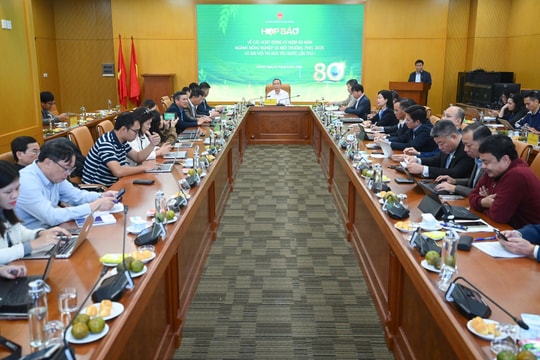 Nhiều hoạt động kỷ niệm 80 năm ngành Nông nghiệp và Môi trường