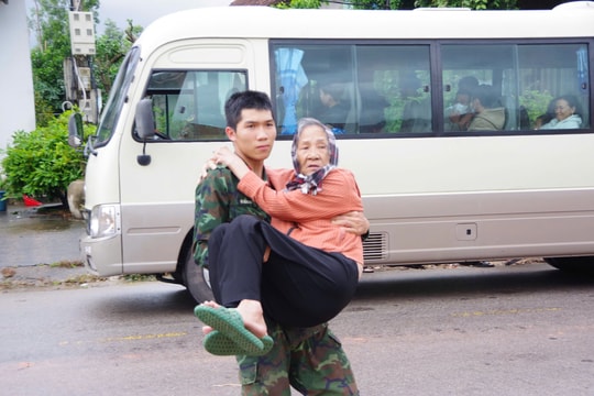 Siêu bão số 13 mạnh cấp 14, giật cấp 17, Gia Lai chính thức cấm người dân ra đường