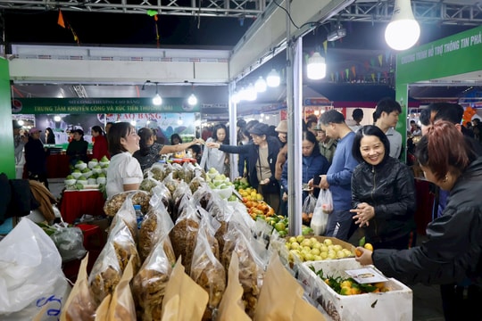 210 gian hàng tham gia Hội chợ Công Thương vùng Đồng bằng sông Hồng
