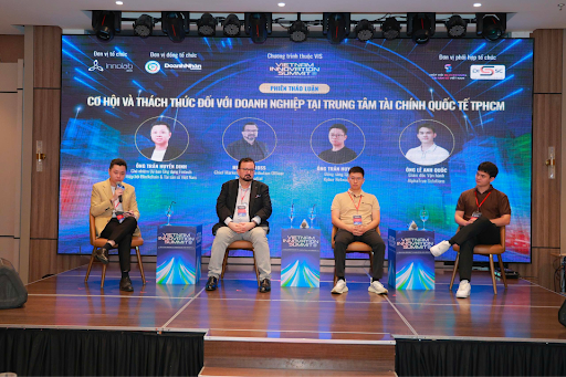 TPHCM cần đặt mục tiêu thu hẹp khoảng cách trong cuộc đua với các trung tâm tài chính quốc tế trong khu vực