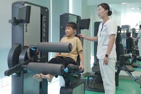 Cuộc sống mới của chàng sinh viên từng bị nhầm là trẻ tiểu học