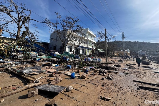Gia Lai: Xã đảo Nhơn Châu sau bão số 13 (Kalmaegi)