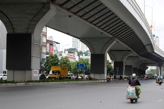 Hà Nội: Lắp đặt hơn 200 màn hình LED dọc gầm cầu cạn đường Vành đai 2