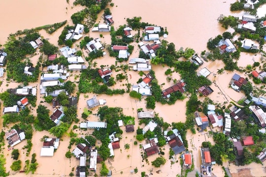 Lan tỏa tinh thần “vì nhân dân vùng thiên tai”