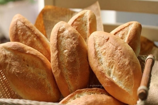 Sở Y tế TP.HCM thông tin vụ hàng chục người nghi ngộ độc bánh mì