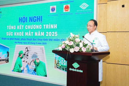 Khám mắt, phẫu thuật đục thủy tinh thể miễn phí cho người dân