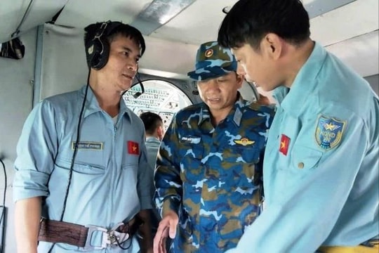 Vụ 3 người mất tích trên vùng biển Lý Sơn: Đã tìm thấy 1 người còn sống