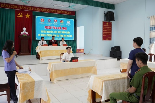 Phiên tòa giả định giúp học sinh Huế hiểu rõ hậu quả hành vi xâm hại trẻ em