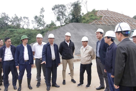 Bộ trưởng Trần Hồng Minh kiểm tra tiến độ thực hiện dự án cao tốc tại Lạng Sơn