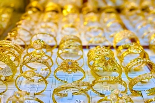 Giá vàng hôm nay 10/11: Tăng sát 150 triệu đồng/lượng