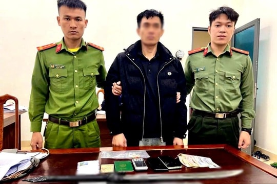 Lắp gần chục camera quanh nhà để mua bán ma túy