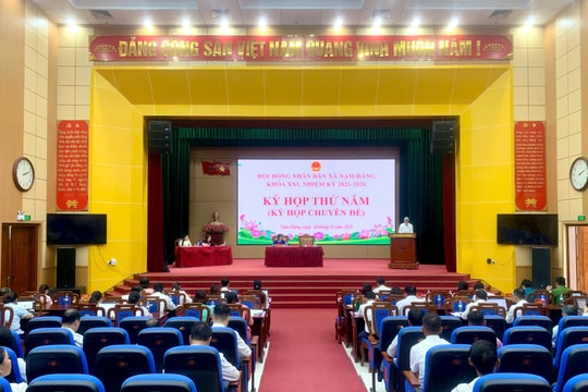 Kỳ họp thứ năm HĐND xã Nậm Hàng tỉnh Lai Châu: 100% Đại biểu tán thành các dự thảo Nghị quyết của HĐND