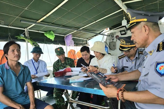 Nghệ An tăng cường xử lý tàu cá mất kết nối thiết bị giám sát hành trình