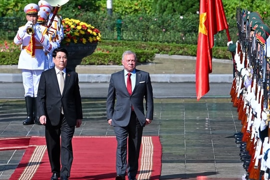 Chủ tịch nước Lương Cường chủ trì lễ đón chính thức Quốc vương Jordan