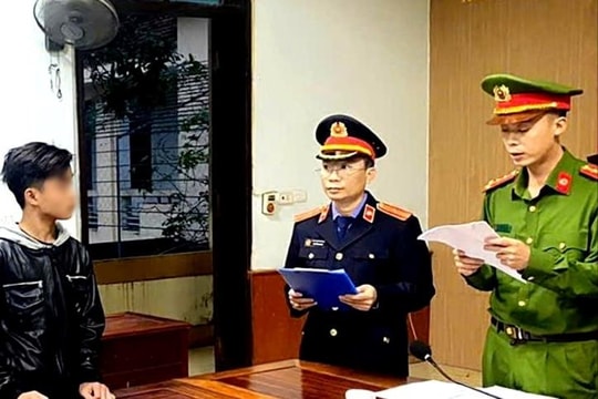 Nam sinh lớp 11 đánh bạn lớp dưới tử vong