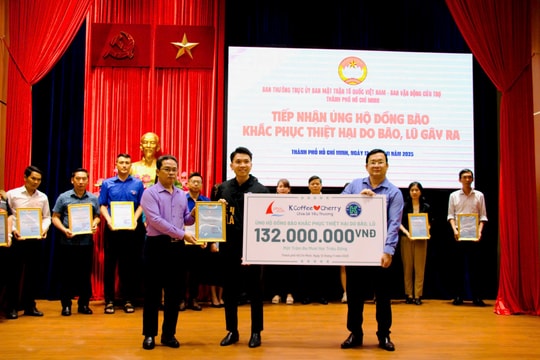 Doanh nghiệp TP.HCM ủng hộ đồng bào vùng lũ hơn 4 tỷ đồng