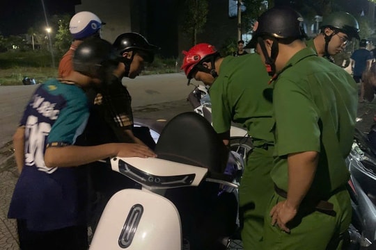 Giải tán 35 nhóm thanh niên tụ tập, có hành vi gây rối