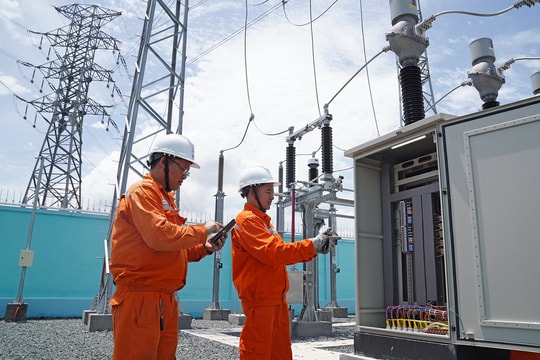 EVNSPC đẩy mạnh ứng dụng công nghệ, mang tiện ích đến khách hàng