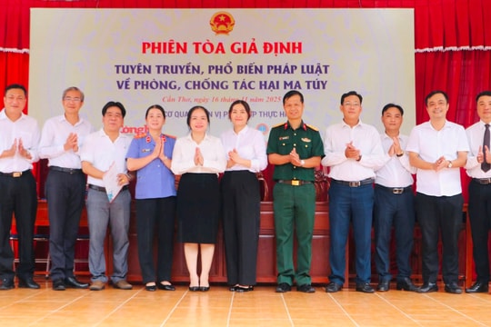 Hơn 400 học sinh tham dự phiên tòa giả định về phòng, chống  ma túy