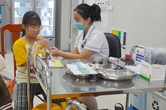 Triển khai tiêm 13 loại vắc xin với hơn 2,3 triệu liều