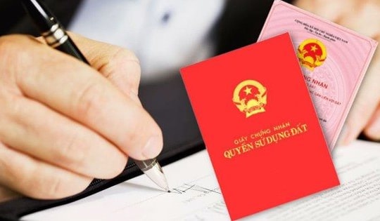 Mua đất thi hành án: Làm sao để được cấp sổ đỏ?